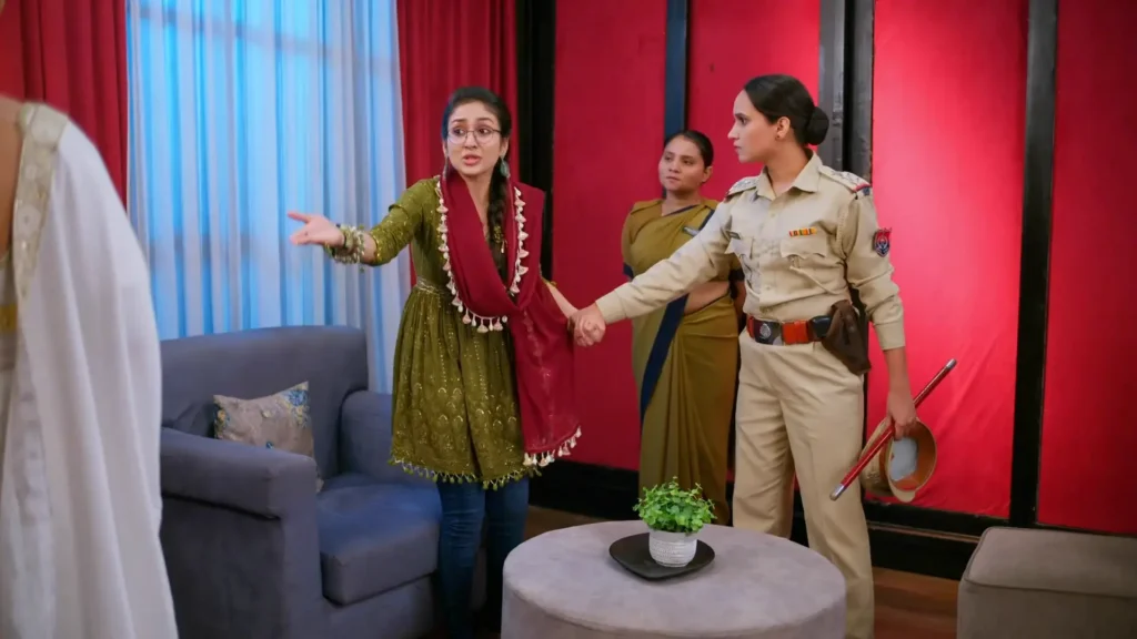 Parineeti 15 August 2025 Written Update